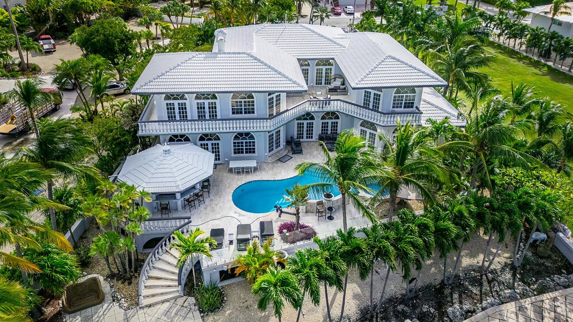 Luxurious Fantasea in Duck Key, FL