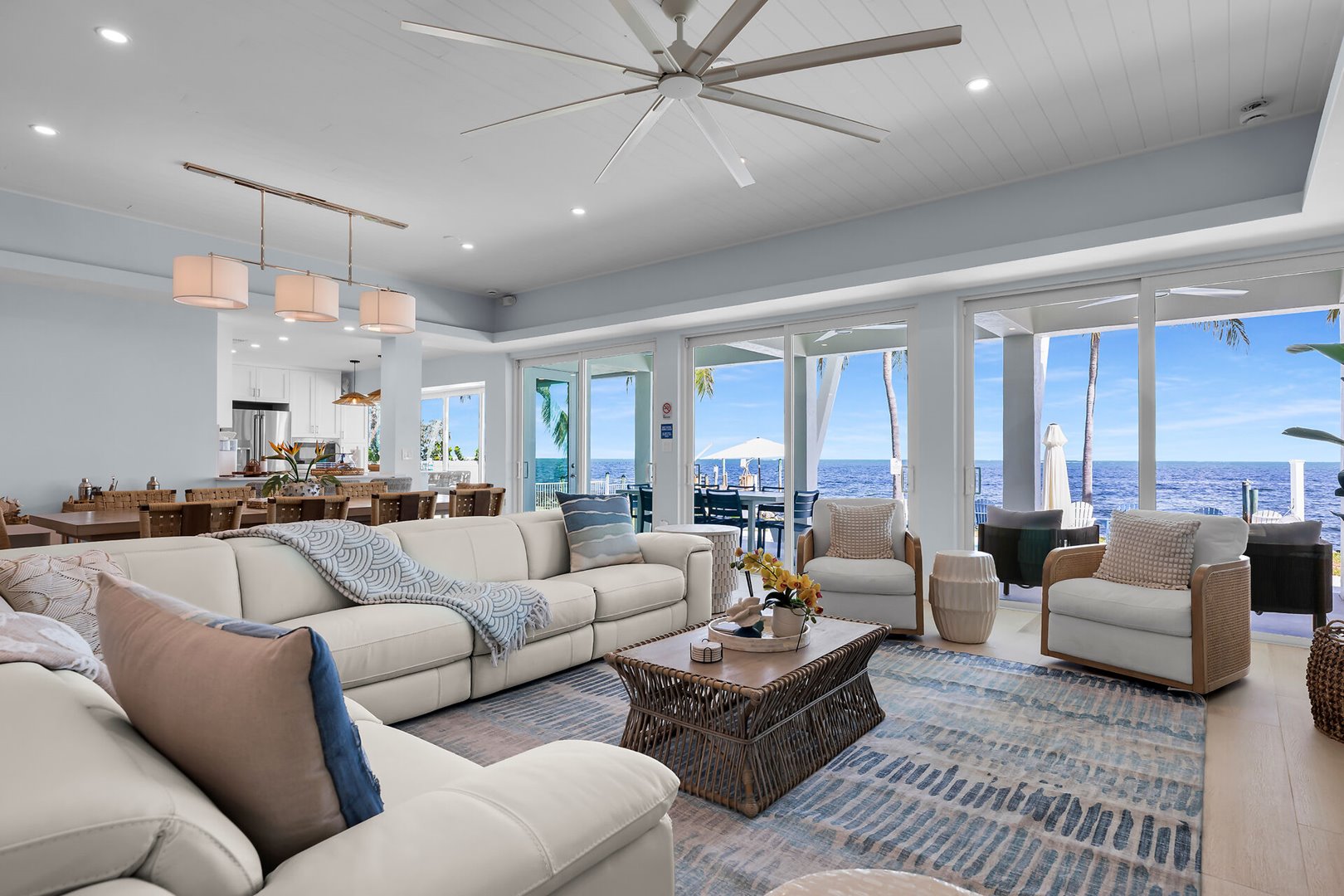 Gulfstream Paradise
